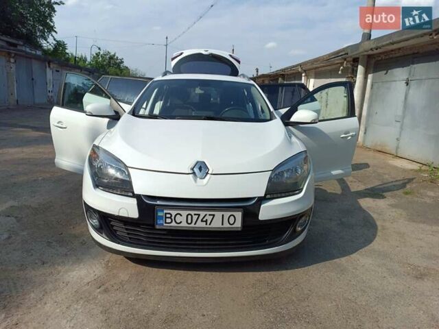 Белый Рено Меган, объемом двигателя 1.5 л и пробегом 250 тыс. км за 7100 $, фото 12 на Automoto.ua