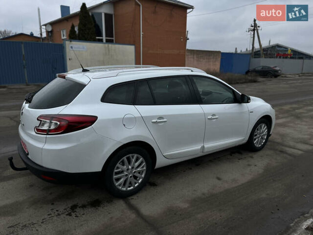 Белый Рено Меган, объемом двигателя 1.5 л и пробегом 238 тыс. км за 9000 $, фото 8 на Automoto.ua