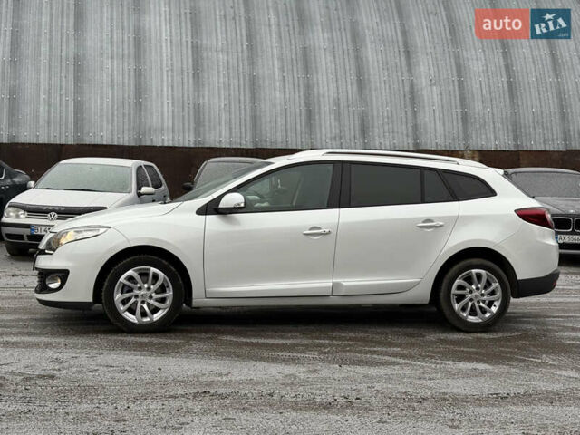 Белый Рено Меган, объемом двигателя 1.6 л и пробегом 153 тыс. км за 9300 $, фото 2 на Automoto.ua