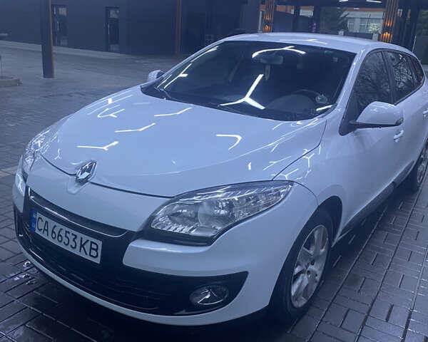 Білий Рено Меган, об'ємом двигуна 1.46 л та пробігом 280 тис. км за 7000 $, фото 2 на Automoto.ua