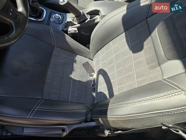 Білий Рено Меган, об'ємом двигуна 1.5 л та пробігом 148 тис. км за 8800 $, фото 2 на Automoto.ua