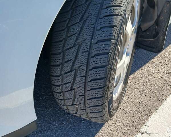 Белый Рено Меган, объемом двигателя 1.5 л и пробегом 207 тыс. км за 8500 $, фото 2 на Automoto.ua