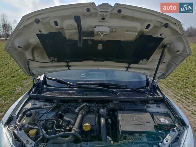 Белый Рено Меган, объемом двигателя 1.46 л и пробегом 340 тыс. км за 7900 $, фото 29 на Automoto.ua