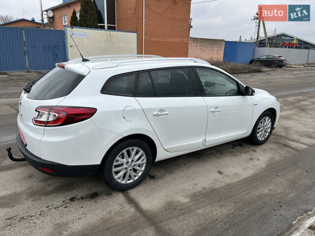 Белый Рено Меган, объемом двигателя 1.5 л и пробегом 238 тыс. км за 9000 $, фото 15 на Automoto.ua