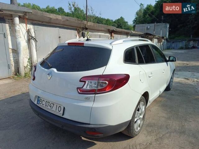Белый Рено Меган, объемом двигателя 1.5 л и пробегом 250 тыс. км за 7100 $, фото 8 на Automoto.ua