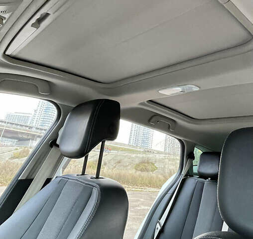 Белый Рено Меган, объемом двигателя 1.46 л и пробегом 305 тыс. км за 8500 $, фото 43 на Automoto.ua