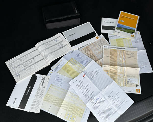 Белый Рено Меган, объемом двигателя 1.5 л и пробегом 236 тыс. км за 9700 $, фото 46 на Automoto.ua