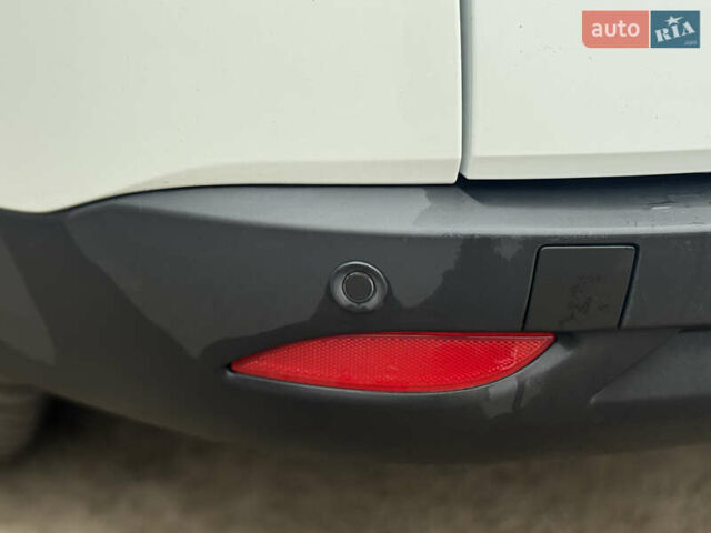 Білий Рено Меган, об'ємом двигуна 1.46 л та пробігом 245 тис. км за 8500 $, фото 25 на Automoto.ua