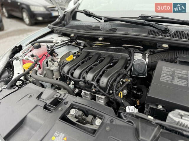Белый Рено Меган, объемом двигателя 1.6 л и пробегом 153 тыс. км за 9300 $, фото 34 на Automoto.ua