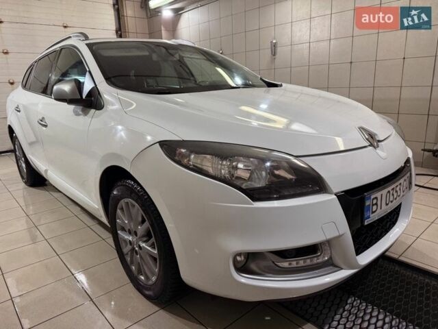Білий Рено Меган, об'ємом двигуна 1.46 л та пробігом 272 тис. км за 8999 $, фото 5 на Automoto.ua