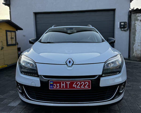 Белый Рено Меган, объемом двигателя 1.5 л и пробегом 236 тыс. км за 9700 $, фото 3 на Automoto.ua