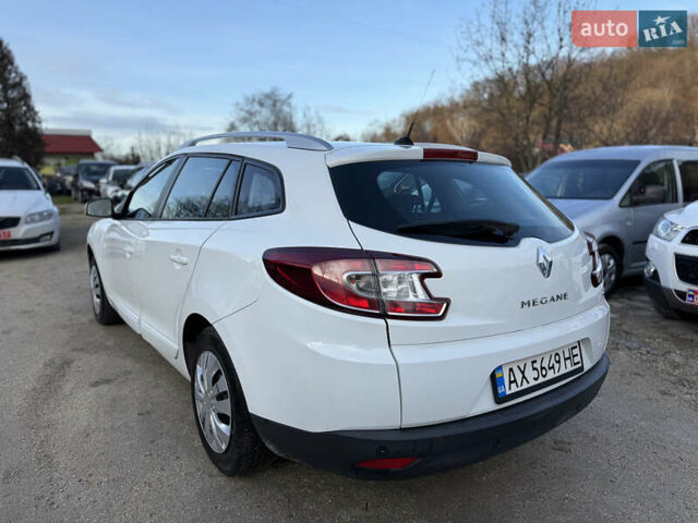 Белый Рено Меган, объемом двигателя 1.5 л и пробегом 259 тыс. км за 7999 $, фото 7 на Automoto.ua