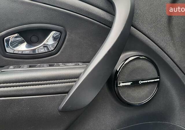 Білий Рено Меган, об'ємом двигуна 1.46 л та пробігом 240 тис. км за 8200 $, фото 17 на Automoto.ua