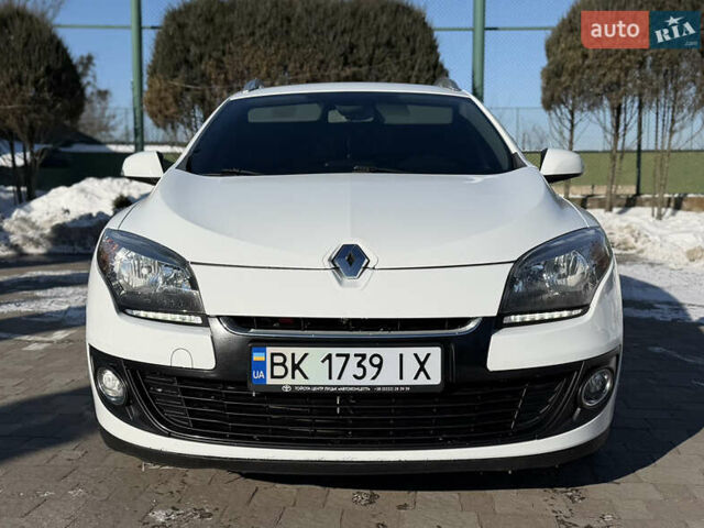 Білий Рено Меган, об'ємом двигуна 1.5 л та пробігом 271 тис. км за 7300 $, фото 2 на Automoto.ua