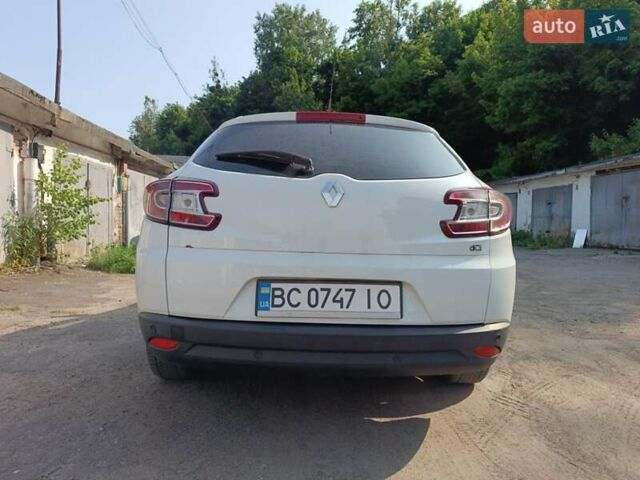 Белый Рено Меган, объемом двигателя 1.5 л и пробегом 250 тыс. км за 7100 $, фото 6 на Automoto.ua