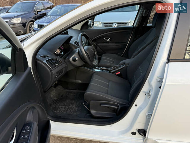 Белый Рено Меган, объемом двигателя 1.5 л и пробегом 259 тыс. км за 7999 $, фото 15 на Automoto.ua