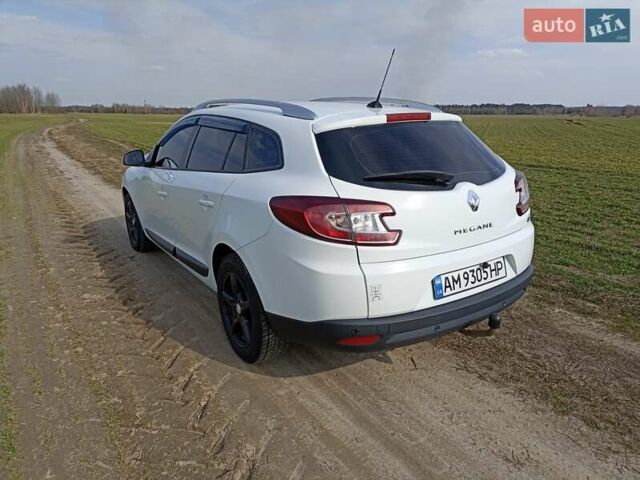Белый Рено Меган, объемом двигателя 1.46 л и пробегом 340 тыс. км за 7900 $, фото 8 на Automoto.ua