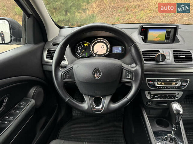 Білий Рено Меган, об'ємом двигуна 1.46 л та пробігом 245 тис. км за 8500 $, фото 11 на Automoto.ua