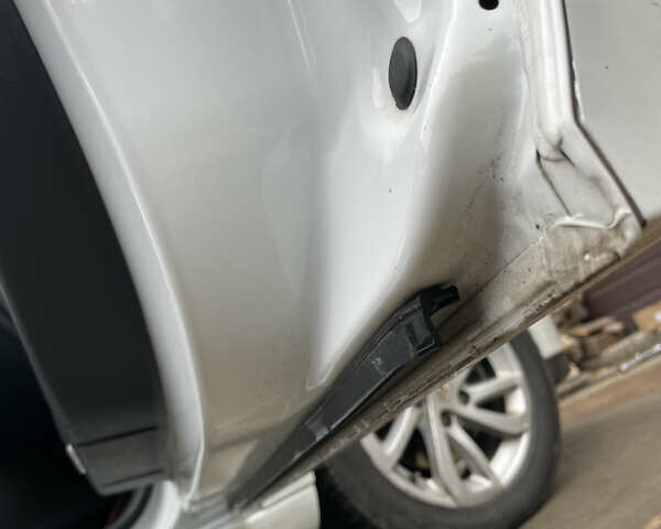 Белый Рено Меган, объемом двигателя 1.46 л и пробегом 308 тыс. км за 8700 $, фото 20 на Automoto.ua