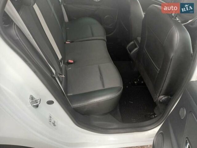 Белый Рено Меган, объемом двигателя 1.5 л и пробегом 241 тыс. км за 8599 $, фото 22 на Automoto.ua