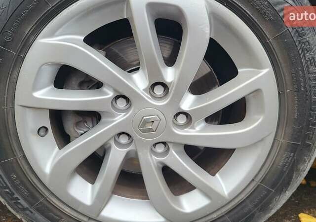 Білий Рено Меган, об'ємом двигуна 1.46 л та пробігом 240 тис. км за 8200 $, фото 10 на Automoto.ua