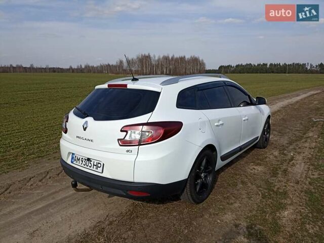 Белый Рено Меган, объемом двигателя 1.46 л и пробегом 340 тыс. км за 7900 $, фото 10 на Automoto.ua