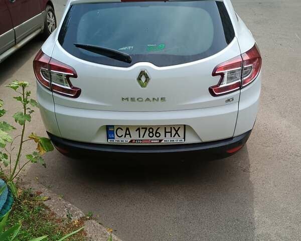 Білий Рено Меган, об'ємом двигуна 1.46 л та пробігом 185 тис. км за 7900 $, фото 7 на Automoto.ua