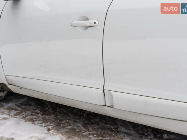 Белый Рено Меган, объемом двигателя 1.46 л и пробегом 291 тыс. км за 6200 $, фото 18 на Automoto.ua