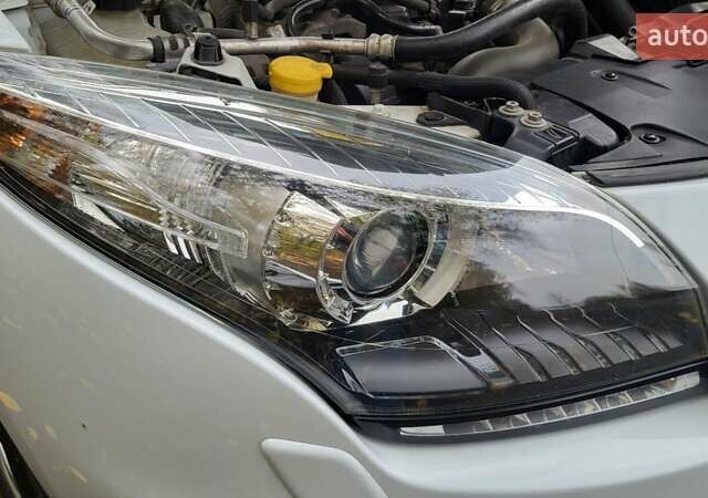 Білий Рено Меган, об'ємом двигуна 1.46 л та пробігом 240 тис. км за 8200 $, фото 6 на Automoto.ua