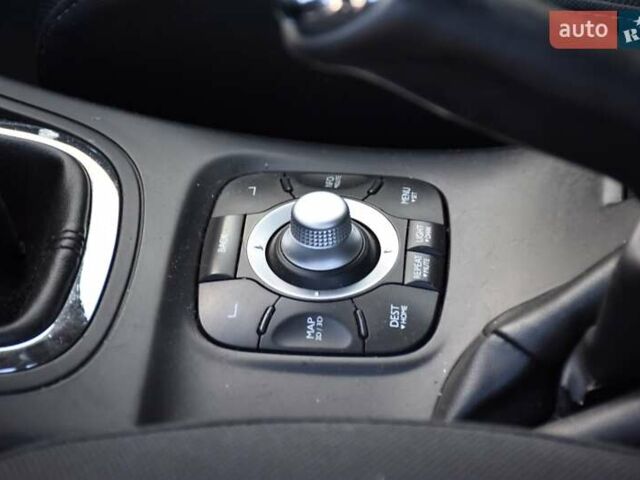 Белый Рено Меган, объемом двигателя 1.5 л и пробегом 232 тыс. км за 7800 $, фото 35 на Automoto.ua