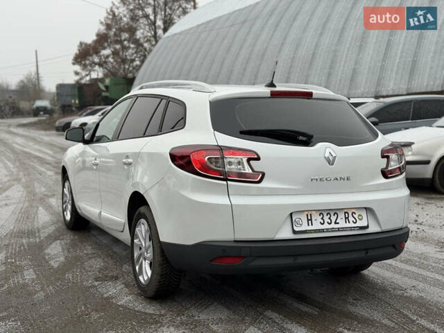 Белый Рено Меган, объемом двигателя 1.6 л и пробегом 153 тыс. км за 9300 $, фото 7 на Automoto.ua