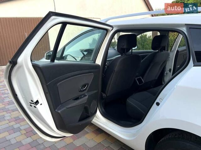 Белый Рено Меган, объемом двигателя 1.46 л и пробегом 185 тыс. км за 9099 $, фото 21 на Automoto.ua