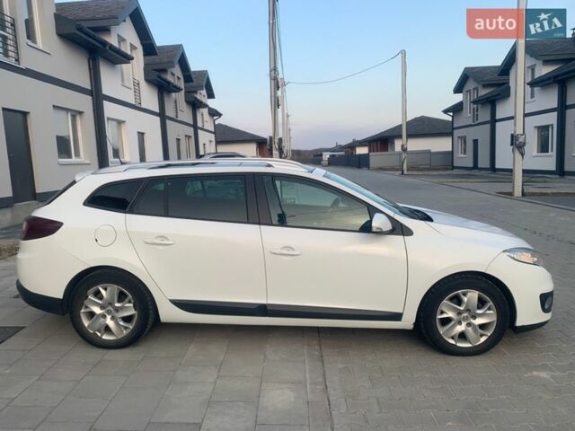 Білий Рено Меган, об'ємом двигуна 1.46 л та пробігом 398 тис. км за 6100 $, фото 7 на Automoto.ua