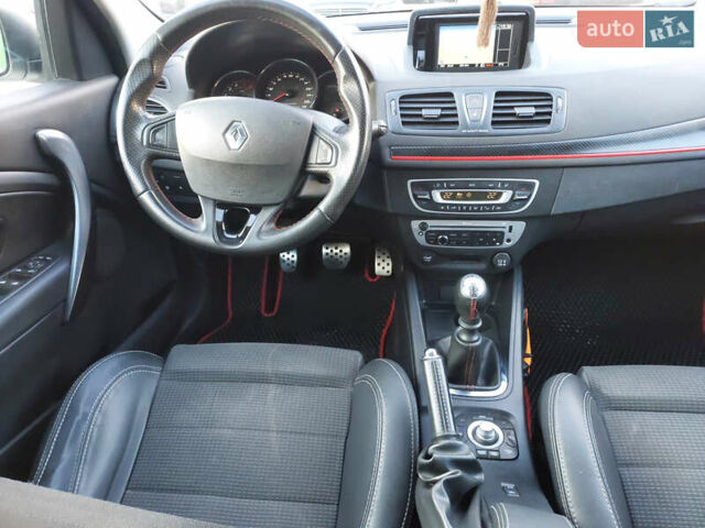 Белый Рено Меган, объемом двигателя 1.5 л и пробегом 268 тыс. км за 8700 $, фото 10 на Automoto.ua