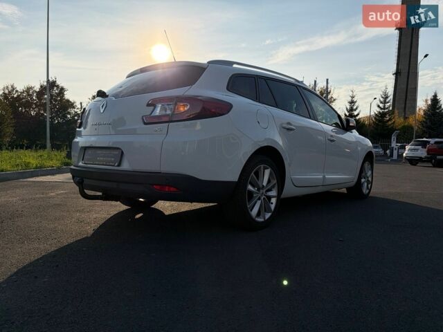 Белый Рено Меган, объемом двигателя 1.6 л и пробегом 203 тыс. км за 8800 $, фото 11 на Automoto.ua