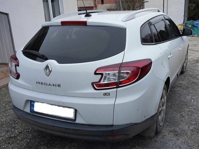 Белый Рено Меган, объемом двигателя 1.5 л и пробегом 277 тыс. км за 6700 $, фото 2 на Automoto.ua