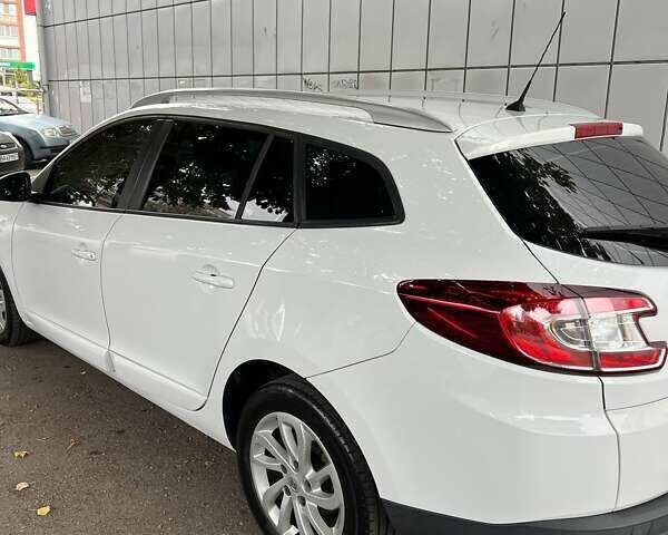 Белый Рено Меган, объемом двигателя 1.5 л и пробегом 279 тыс. км за 7300 $, фото 26 на Automoto.ua