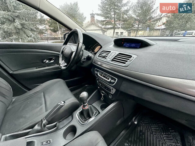 Білий Рено Меган, об'ємом двигуна 1.46 л та пробігом 223 тис. км за 6750 $, фото 24 на Automoto.ua