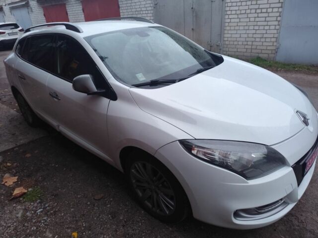 Білий Рено Меган, об'ємом двигуна 0 л та пробігом 212 тис. км за 9500 $, фото 1 на Automoto.ua