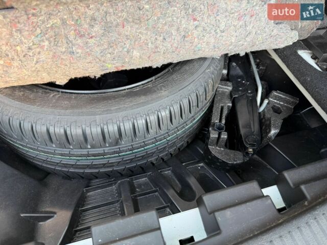 Білий Рено Меган, об'ємом двигуна 1.46 л та пробігом 240 тис. км за 7300 $, фото 10 на Automoto.ua