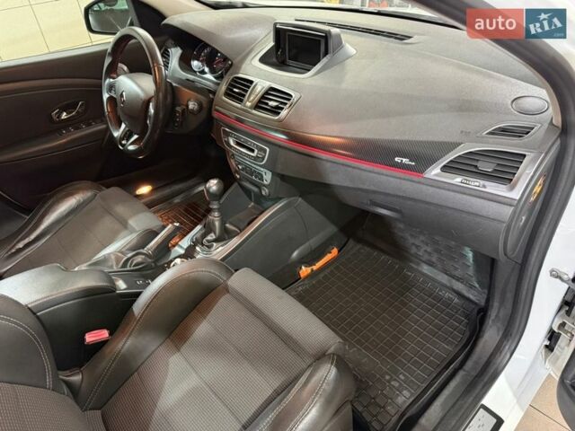 Белый Рено Меган, объемом двигателя 1.5 л и пробегом 272 тыс. км за 9500 $, фото 22 на Automoto.ua