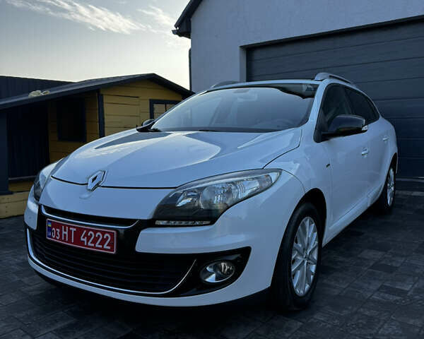 Белый Рено Меган, объемом двигателя 1.5 л и пробегом 236 тыс. км за 9700 $, фото 2 на Automoto.ua