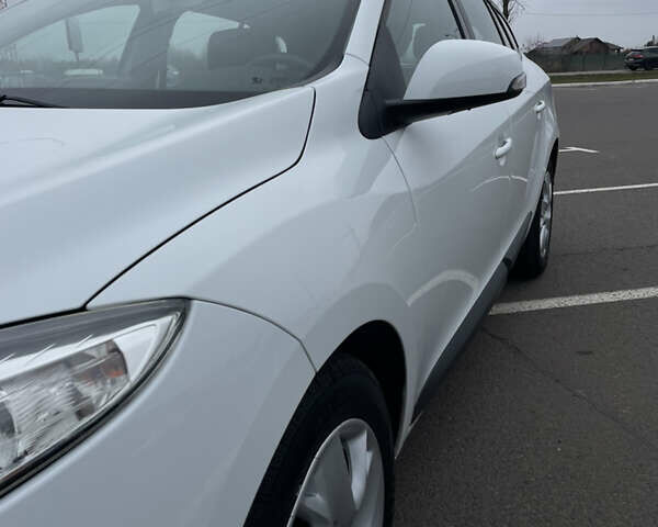 Білий Рено Меган, об'ємом двигуна 1.46 л та пробігом 256 тис. км за 7999 $, фото 3 на Automoto.ua