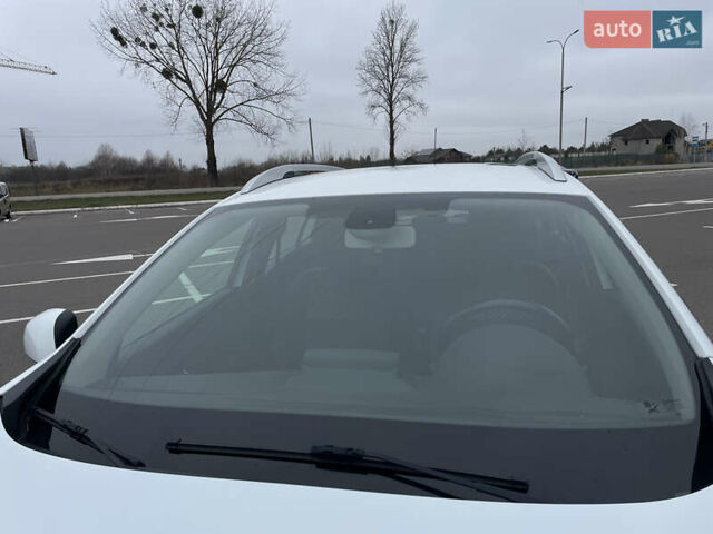 Білий Рено Меган, об'ємом двигуна 1.46 л та пробігом 256 тис. км за 7999 $, фото 13 на Automoto.ua