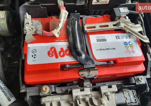 Білий Рено Меган, об'ємом двигуна 1.46 л та пробігом 240 тис. км за 8200 $, фото 7 на Automoto.ua