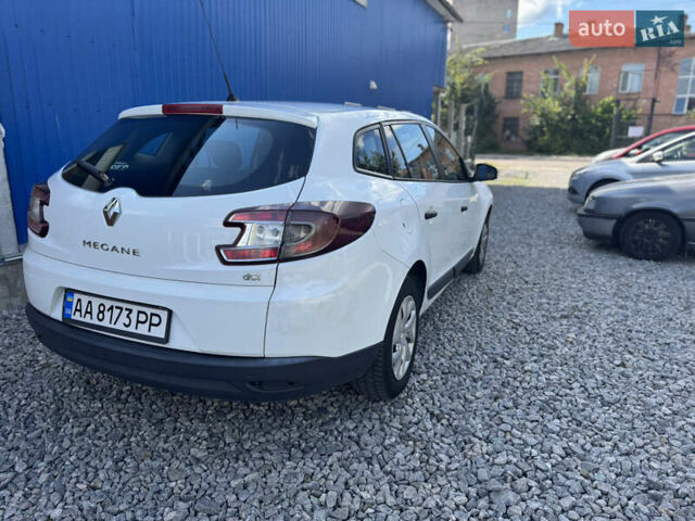 Білий Рено Меган, об'ємом двигуна 1.5 л та пробігом 270 тис. км за 5600 $, фото 4 на Automoto.ua