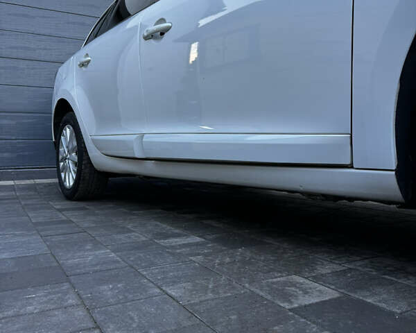 Белый Рено Меган, объемом двигателя 1.5 л и пробегом 236 тыс. км за 9700 $, фото 9 на Automoto.ua