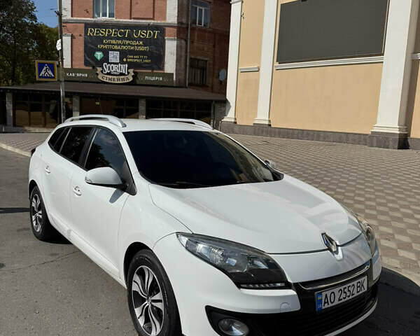 Белый Рено Меган, объемом двигателя 1.5 л и пробегом 234 тыс. км за 7600 $, фото 5 на Automoto.ua