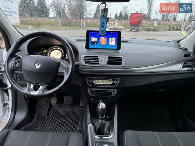 Білий Рено Меган, об'ємом двигуна 1.5 л та пробігом 248 тис. км за 7300 $, фото 37 на Automoto.ua