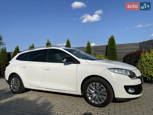 Белый Рено Меган, объемом двигателя 1.6 л и пробегом 372 тыс. км за 6100 $, фото 8 на Automoto.ua